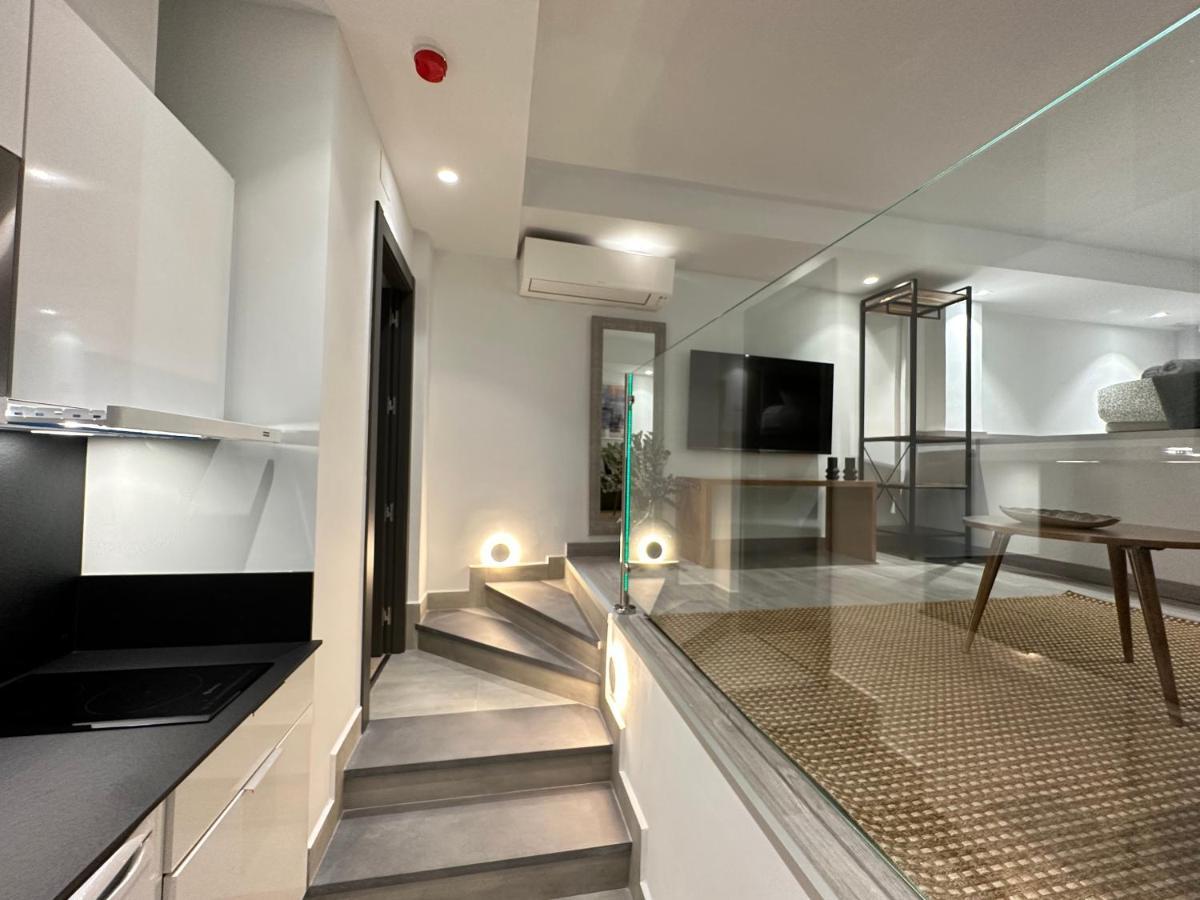 Suites 18 - Hostatel Гранада Екстер'єр фото