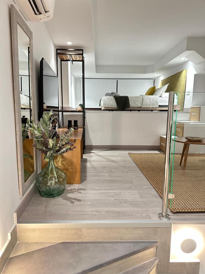 Suites 18 - Hostatel Гранада Екстер'єр фото