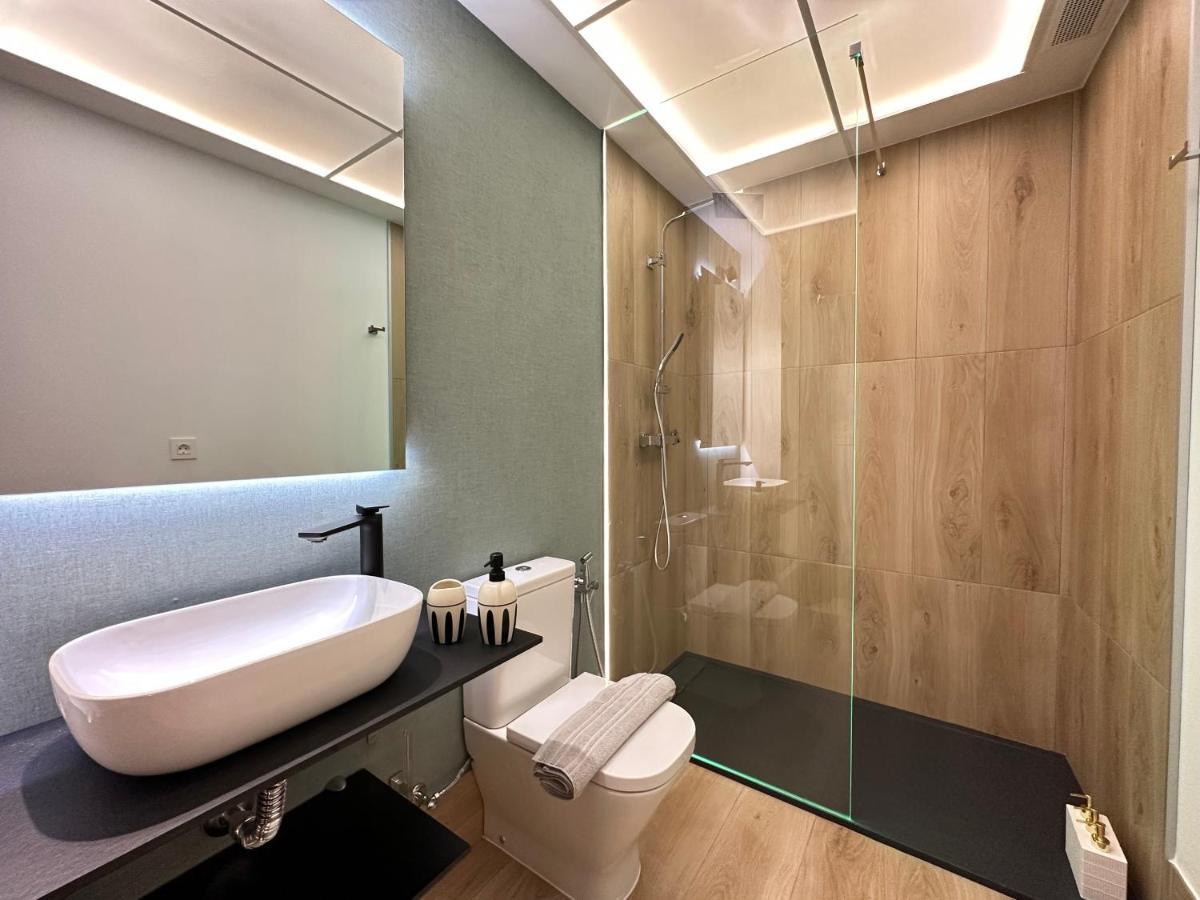 Suites 18 - Hostatel Гранада Екстер'єр фото