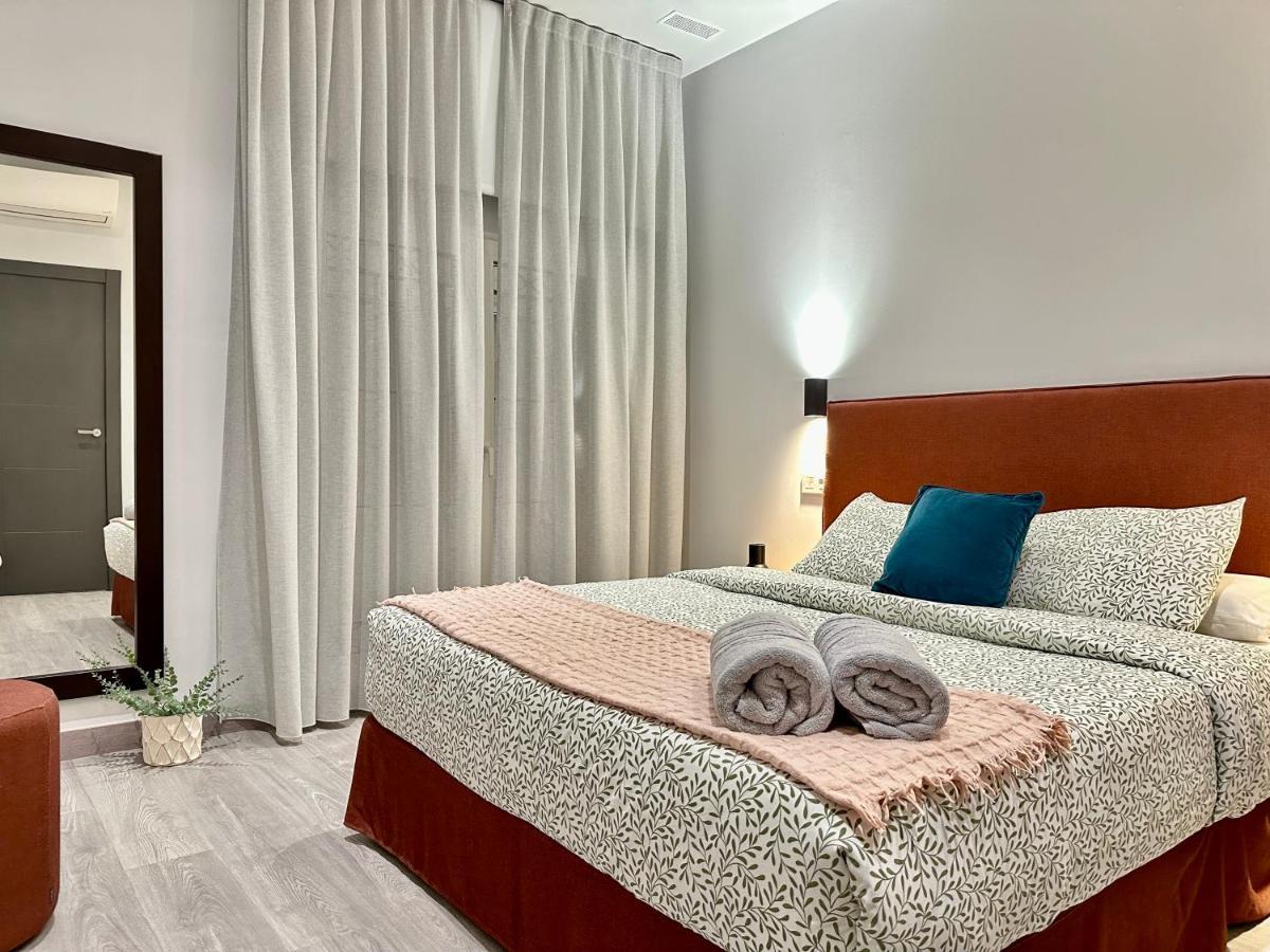 Suites 18 - Hostatel Гранада Екстер'єр фото