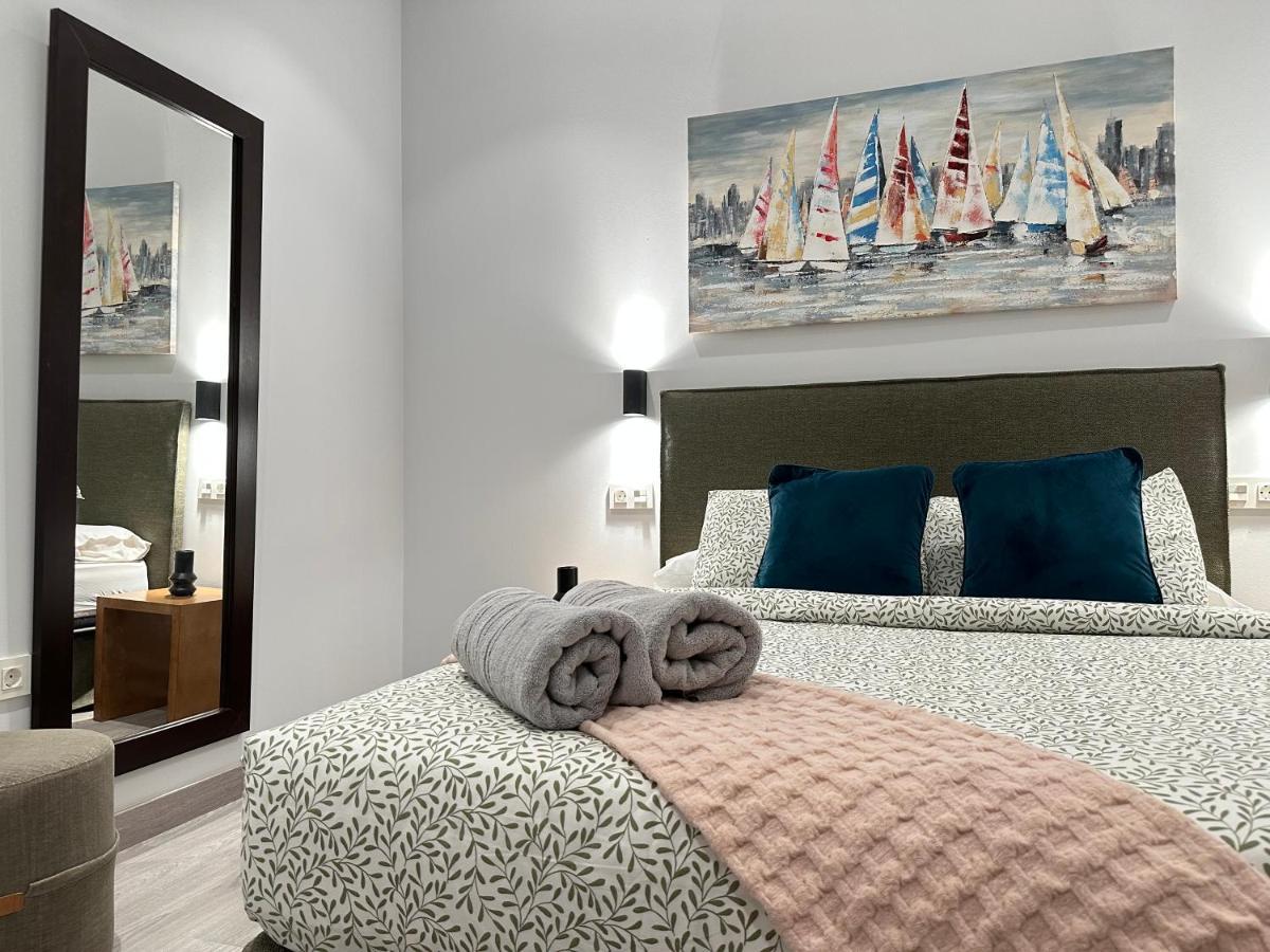 Suites 18 - Hostatel Гранада Екстер'єр фото