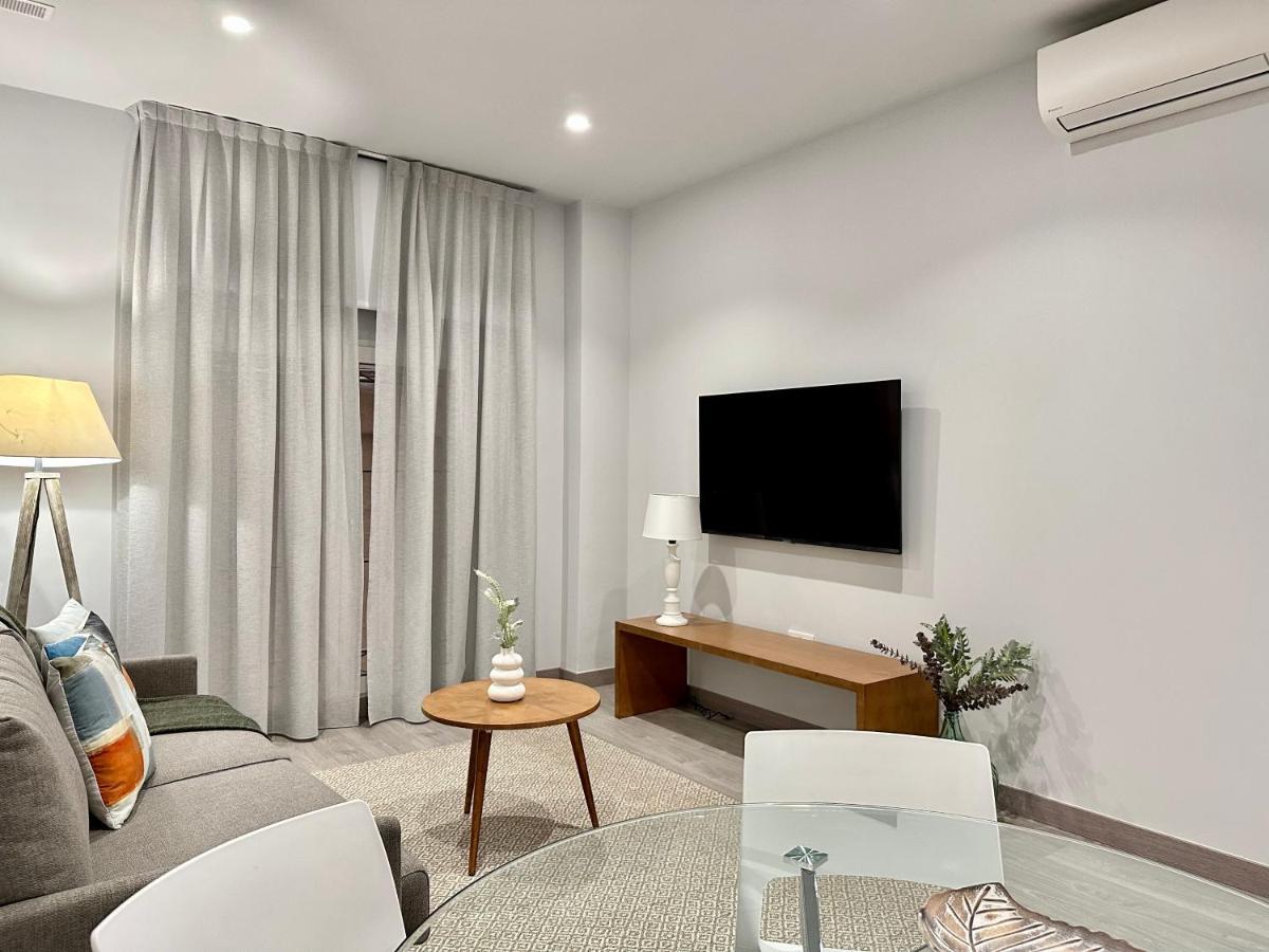 Suites 18 - Hostatel Гранада Екстер'єр фото